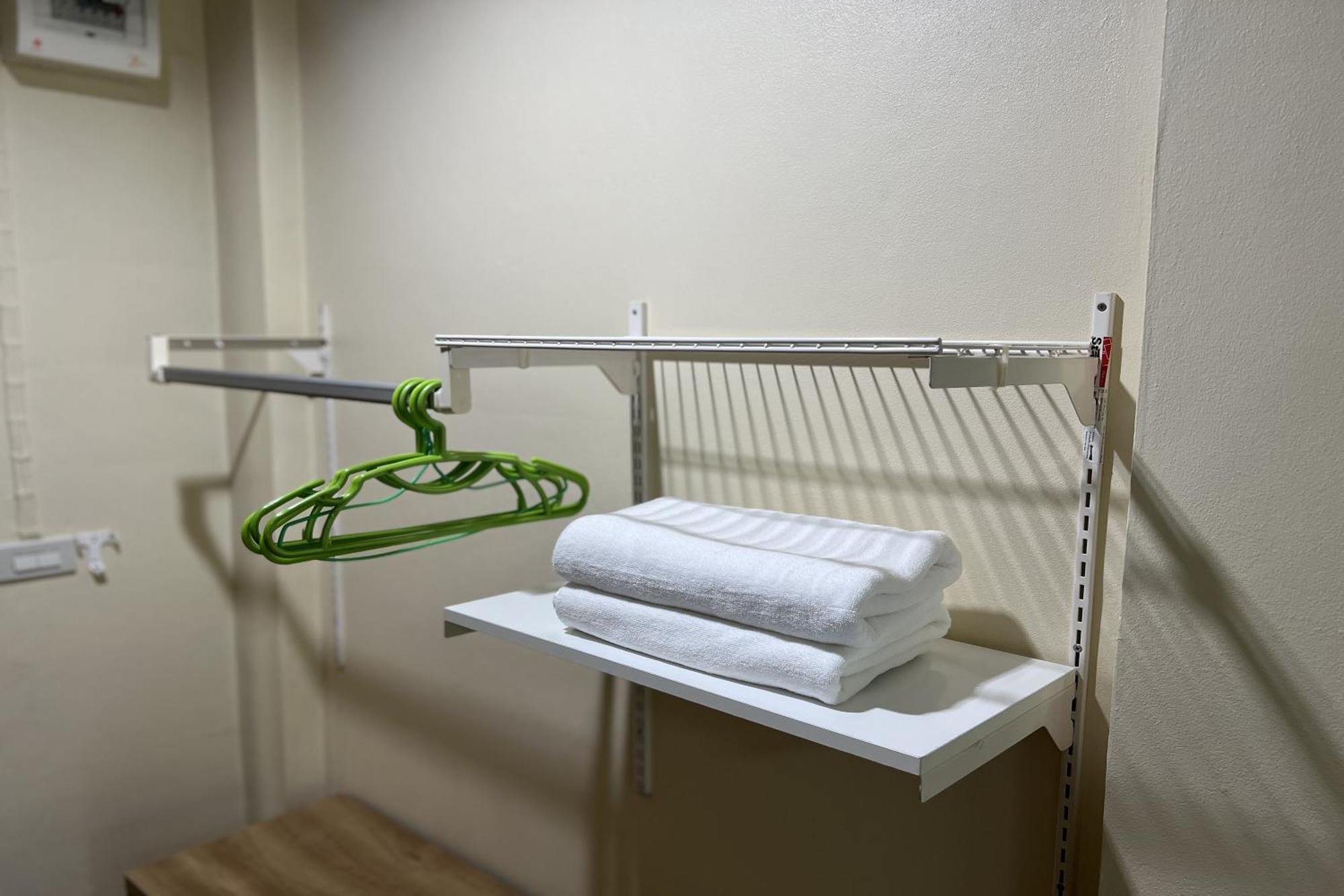 V Tharm Hotel Удонтхані Екстер'єр фото